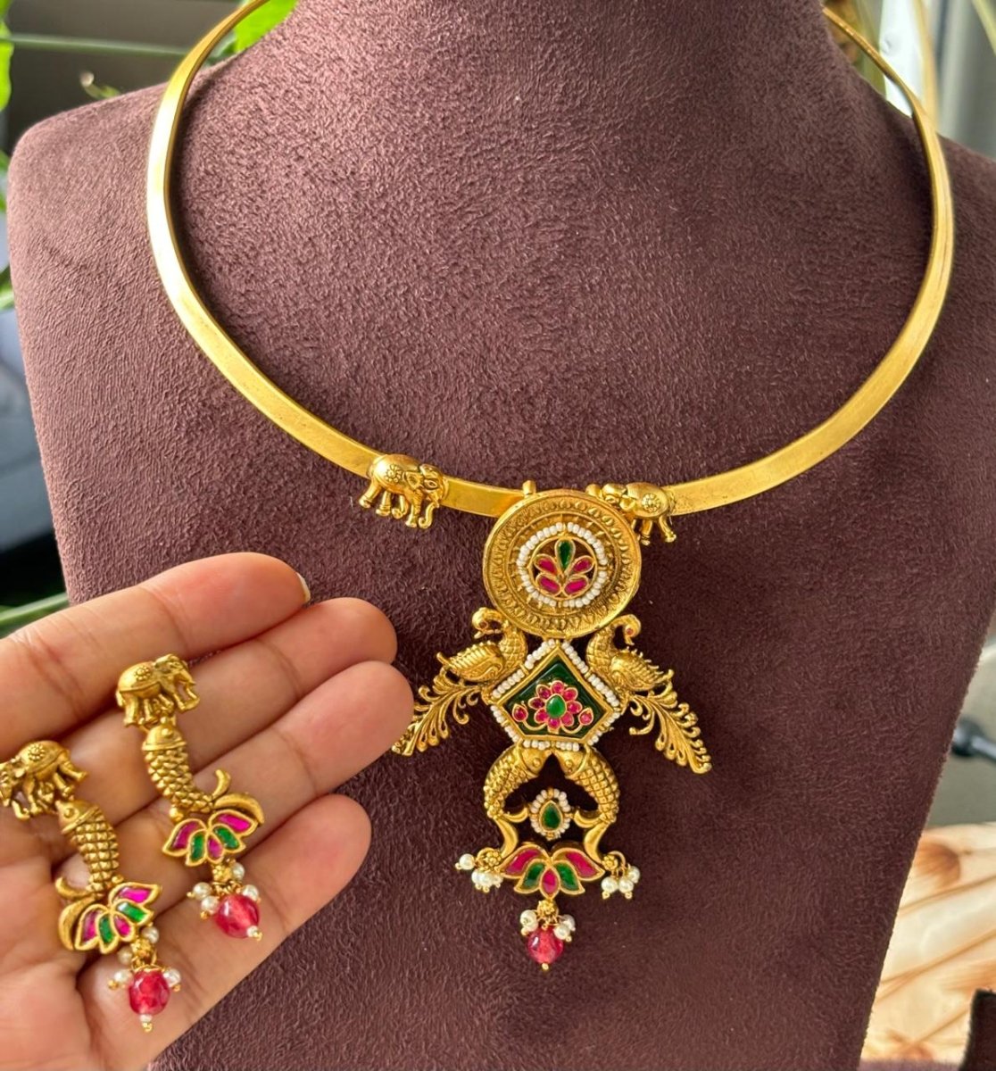 Handcrafted hasli - Navratri Collection - MR Jewels