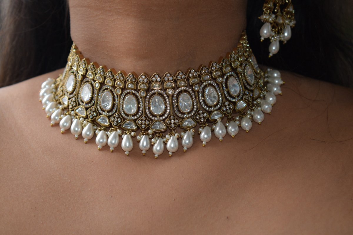 Kundan necklace set with Pearl Drop and matching earrings and maangtikka - MR Jewels