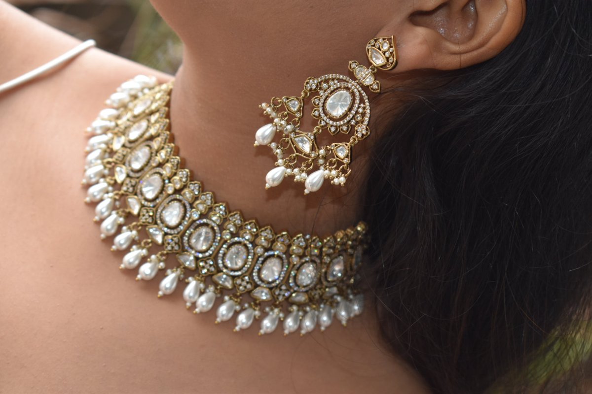 Kundan necklace set with Pearl Drop and matching earrings and maangtikka - MR Jewels