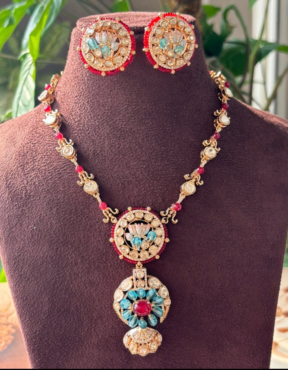 Lotus Majesty Emerald and ruby Necklace - MR Jewels