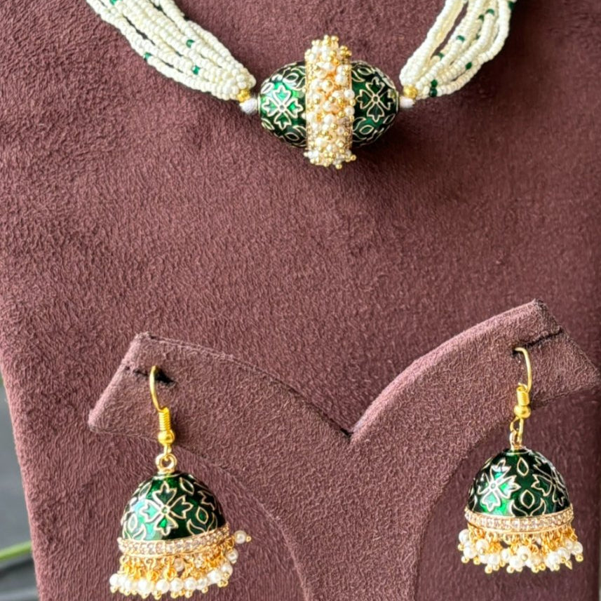 Lovely Trending Pearl Necklace - MR Jewels