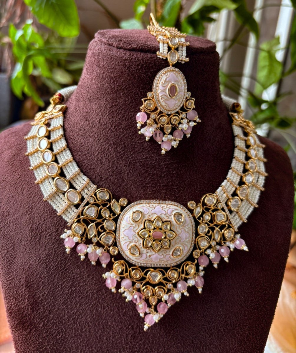 Meenakari Kundan necklace set with matching jhumki and maangtikka - MR Jewels