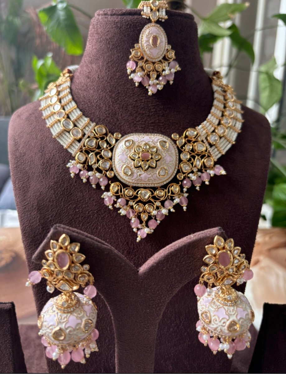 Meenakari Kundan necklace set with matching jhumki and maangtikka - MR Jewels