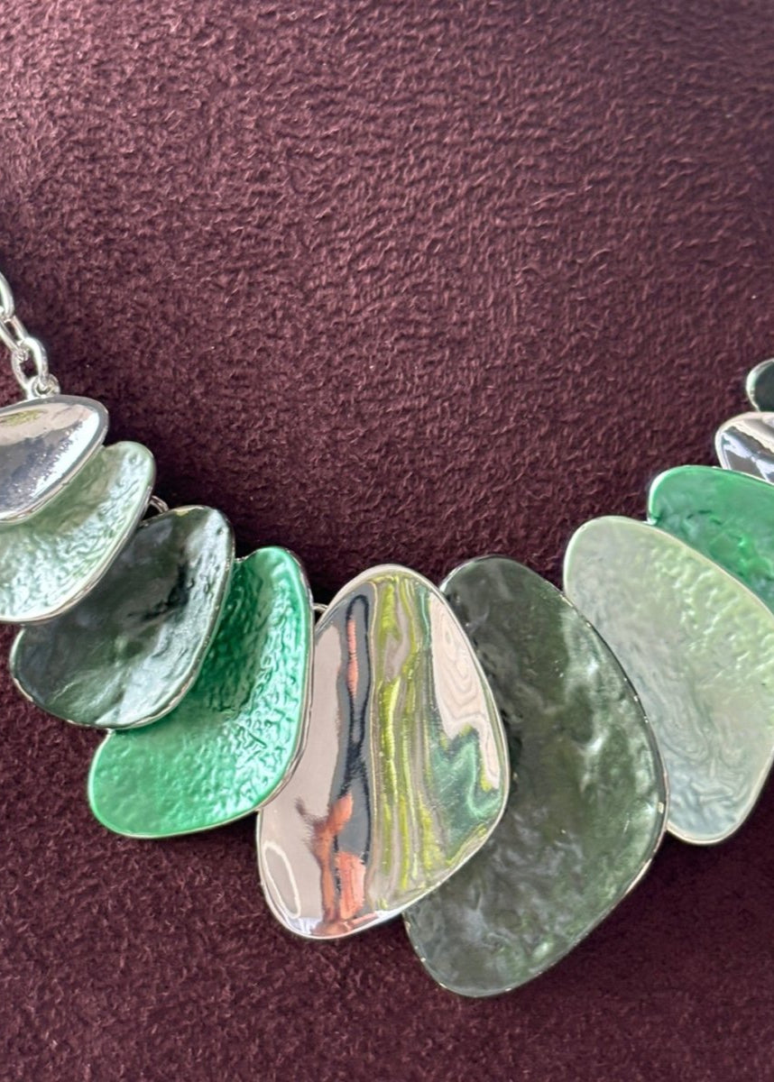 Midnight Glimmer Enamel Necklace Set - MR Jewels