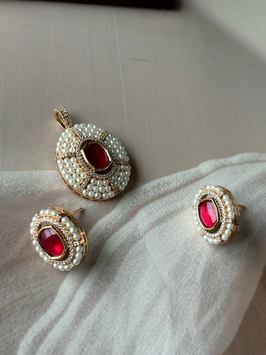 Most Demanding Ruby and Emerald Pendant set - MR Jewels