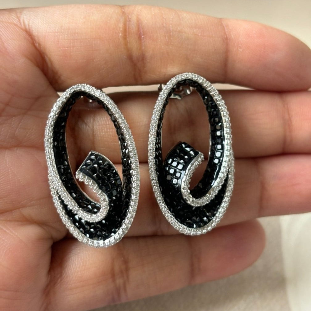 Oval swirl Earrings - Cocktail earrings - MR Jewels