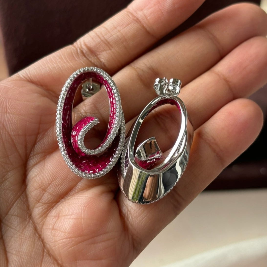 Oval swirl Earrings - Cocktail earrings - MR Jewels