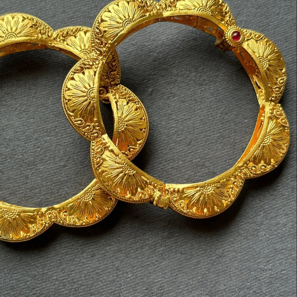 Radiant Gold - Finished Heritage Bangles - Set of 2 - MR Jewels