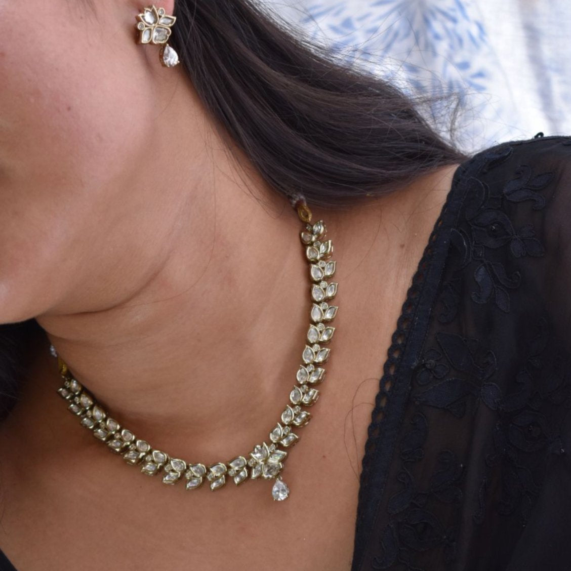 Radiant Lotus Kundan Jewelry Set - MR Jewels