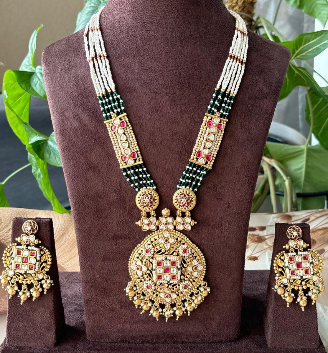 Rajwadi style : Our majestic antique jewellery set - MR Jewels