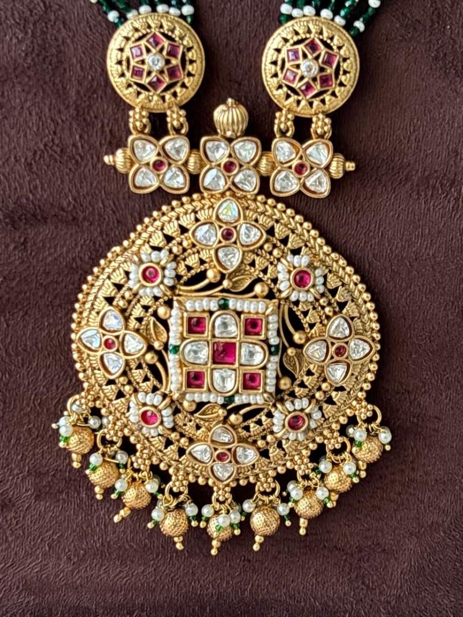 Rajwadi style : Our majestic antique jewellery set - MR Jewels