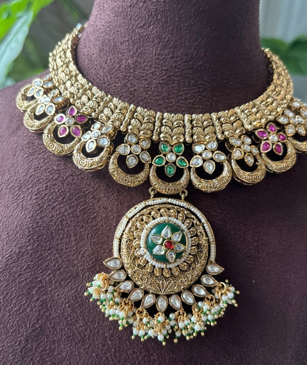 Regal Radiance Kundan Drape Set - MR Jewels