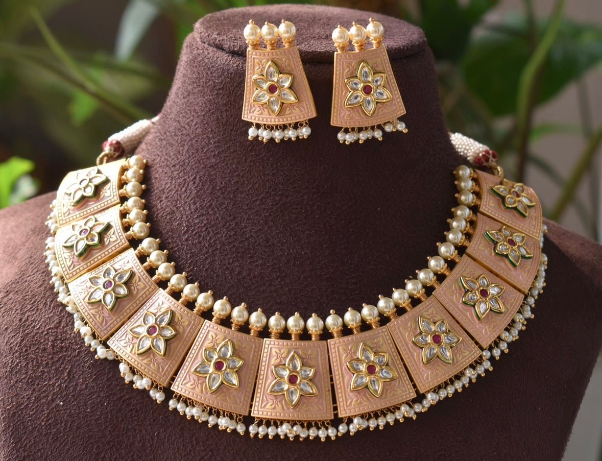 Royal Antique Floral Kundan Necklace - MR Jewels