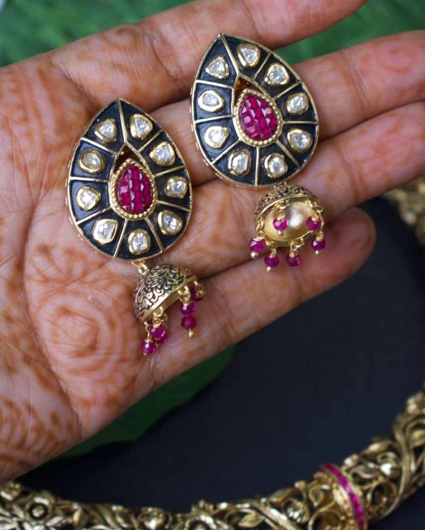 Royal Kundan Ruby Teardrop Hasli Set - MR Jewels