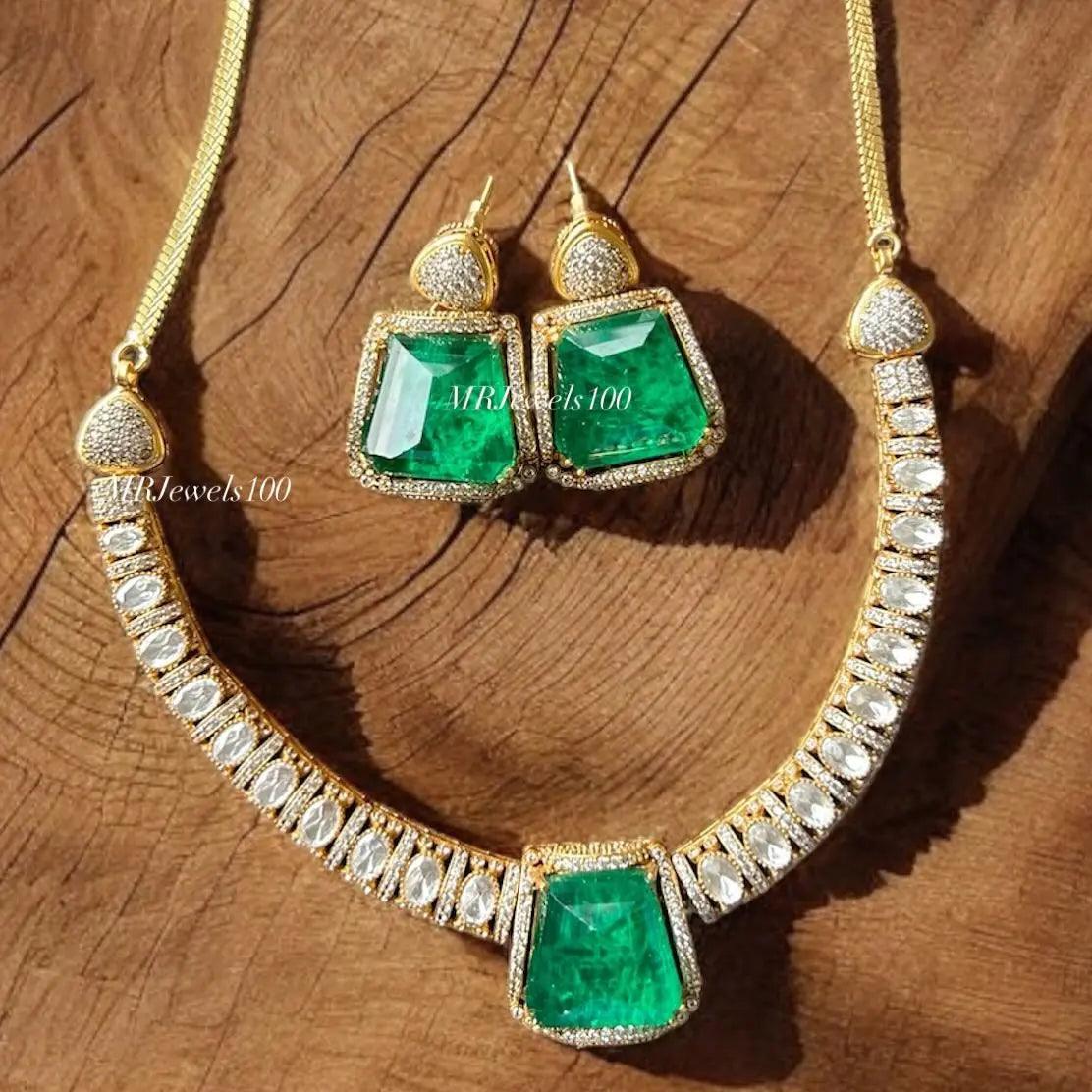 Stunning Emerald and Diamond Necklace Set - MR Jewels