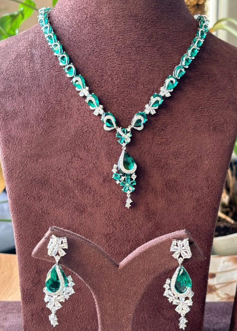 Swarovski Crystal Designer Necklace set - MR Jewels