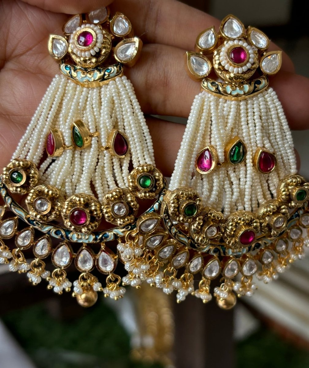 Uncut kundan Designer Earrings - MR Jewels