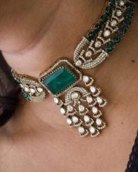 Verdant Grace Emerald Diamond Choker necklace with matching earrings - MR Jewels
